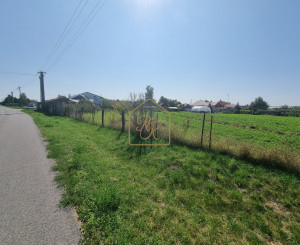 Nízka cena - stavebný pozemok - Hurbanovo - 450m2