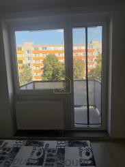 ZNÍŽENÁ CENA– 1-i BYT S BALKÓNOM A PIVNICOU – CENTRUM NITRY