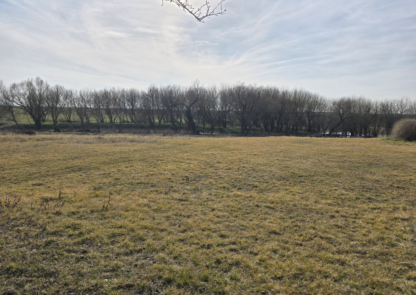 Stavebný pozemok - Pohronský Ruskov - 2233m2