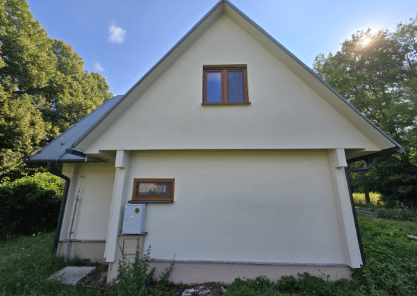 EXKLUZÍVNE - zrekonštruovaná chatka - Alba Regia - 292m2