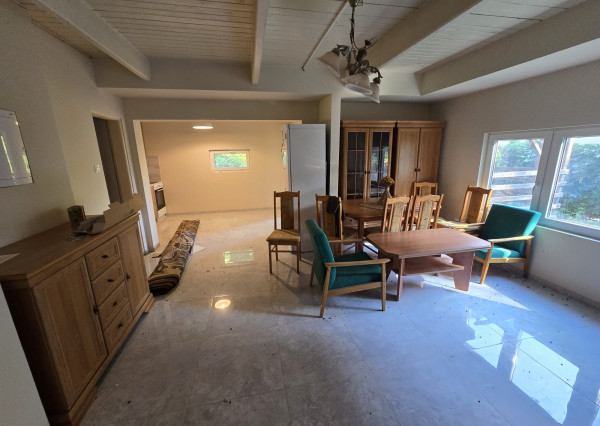 EXKLUZÍVNE - zrekonštruovaná chatka - Alba Regia - 292m2