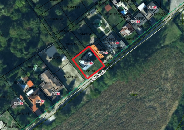 EXKLUZÍVNE - zrekonštruovaná chatka - Alba Regia - 292m2