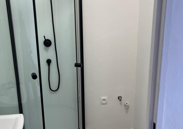 EXKLUZÍVNA PONUKA – 2-izbový byt s 3 balkónmi v centre Nitry