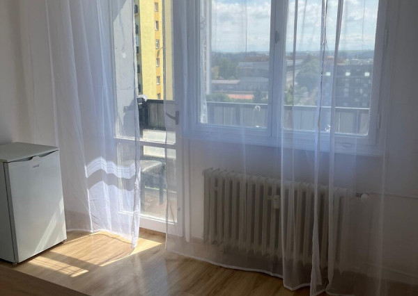 EXKLUZÍVNA PONUKA – 2-izbový byt s 3 balkónmi v centre Nitry