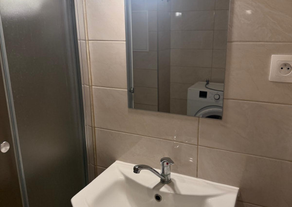 ZNÍŽENÁ CENA– 1-i BYT S BALKÓNOM A PIVNICOU – CENTRUM NITRY