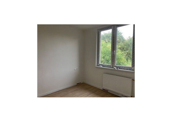 Na  predaj zrekonštr. 3-i byt v centre mesta Nitra,Párovská