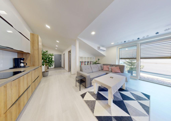 Na  predaj 3-i byty - Chrenová a Staré Mesto, rekonštrukcia