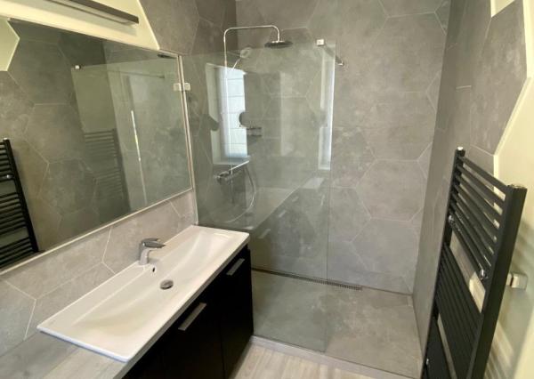 2-I BYT S VEĽKOU TERASOU,KLIMATIZÁCIOU A PARKOVACÍM MIESTOM