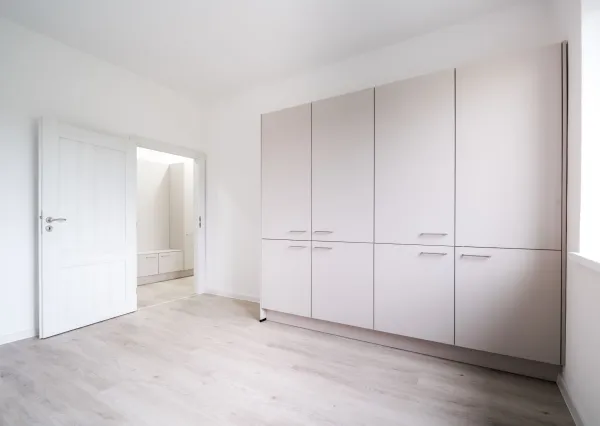 3 izbovy byt,100 m2, veľká pivnica, súkromné parkovanie
