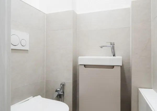3 izbovy byt,100 m2, veľká pivnica, súkromné parkovanie