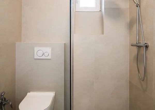 3 izbovy byt,100 m2, veľká pivnica, súkromné parkovanie