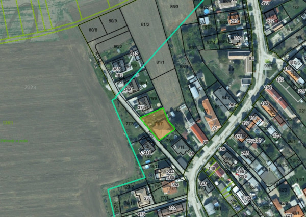 Hrubá stavba 5izbového rodinného domu + pozemok 606m2