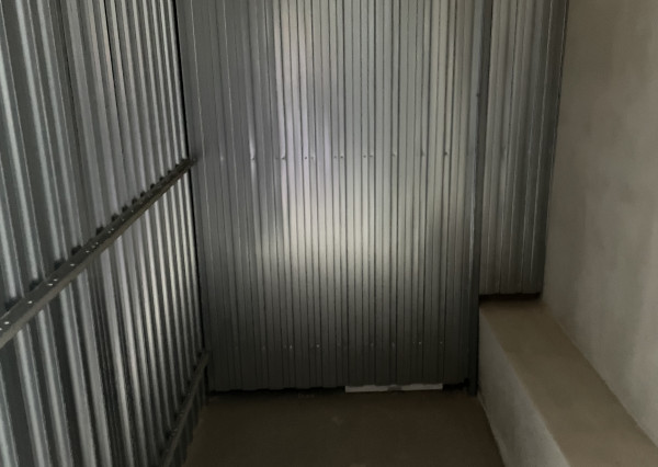 ZNÍŽENÁ CENA - garsónka v centre Nitry s balkónom a pivnicou