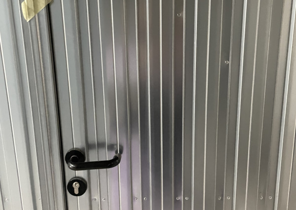 ZNÍŽENÁ CENA - garsónka v centre Nitry s balkónom a pivnicou