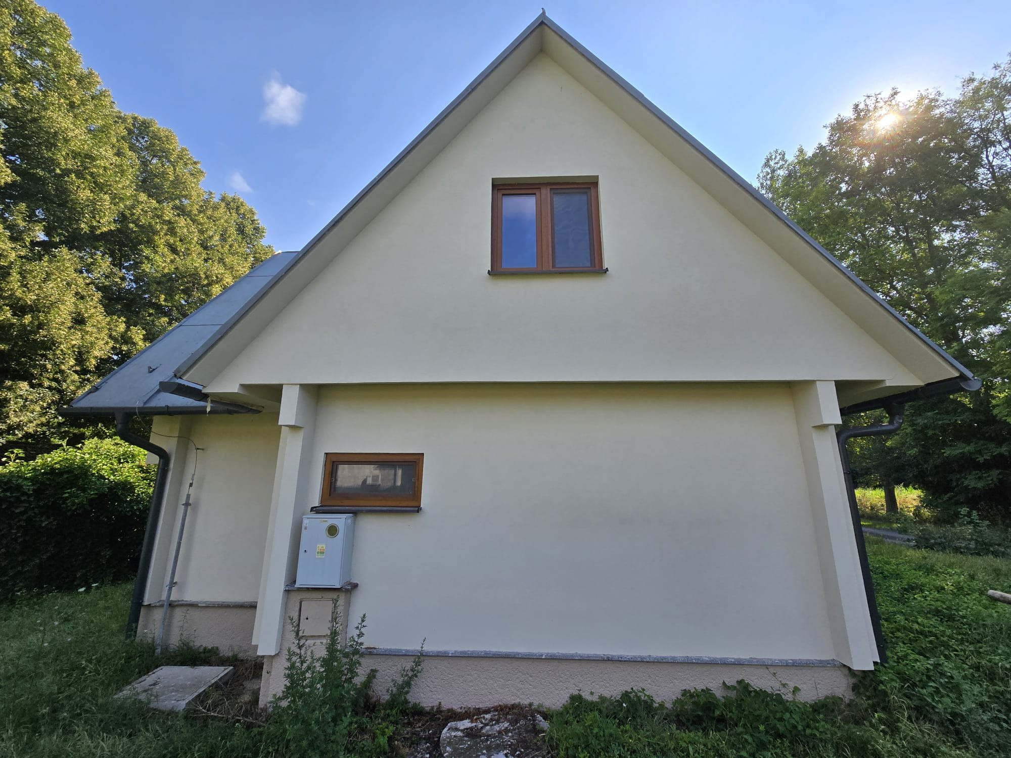 EXKLUZÍVNE - zrekonštruovaná chatka - Alba Regia - 292m2