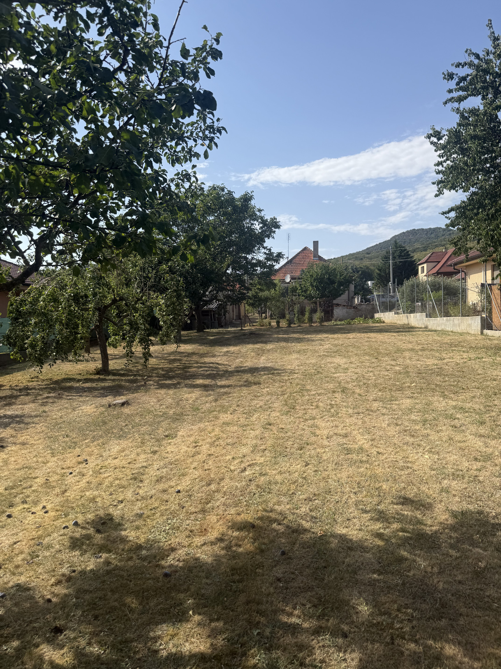 RODINNÝ DOM S 10-ÁROVOU ZÁHRADOU – ŠTITÁRE PRI NITRE