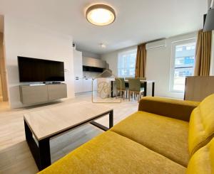 NA PRENÁJOM  ŠTÝLOVÝ 2-i BYT S  TERASOU A PARKOVACÍM MIESTOM