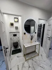 KVALITNE ZREKONŠTRUOVANÝ 3-I BYT - KLÍMA, LOGGIA A PIVNICA