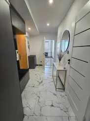NOVÁ CENA -ZREKONŠTRUOVANÝ 3-I BYT - KLÍMA, LOGGIA A PIVNICA