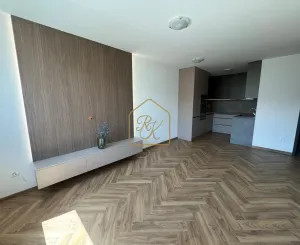 Znížená cena 2i nového bytu v centre Nitry-balkón,pivnica
