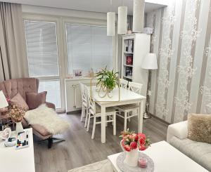 Predaj 2i bytu, 60 m2, 2 balkóny, pivnica, 1.posch. Nitra