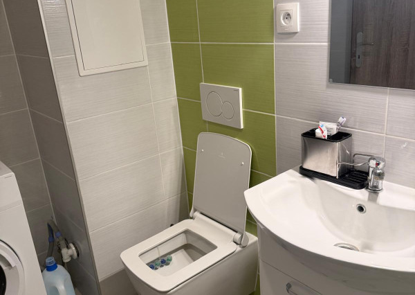 INVESTIČNÝ 1-i byt V CENTRE NITRY S BALKÓNOM– S NÁJOMNÍKOM