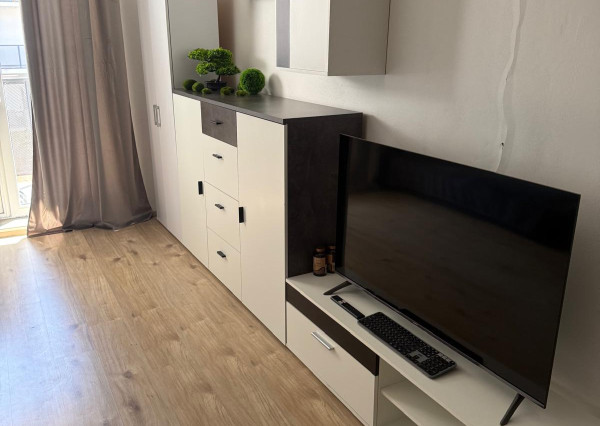 INVESTIČNÝ 1-i byt V CENTRE NITRY S BALKÓNOM– S NÁJOMNÍKOM