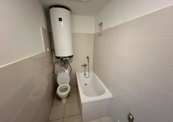 ZNÍŽENÁ CENA 2,5 I BYTU V DOME-TERASA,ZÁHRADA,PARKOVANIE