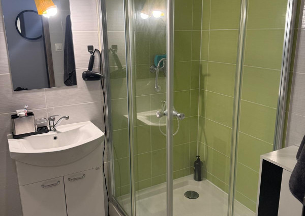 INVESTIČNÝ 1-i byt V CENTRE NITRY S BALKÓNOM– S NÁJOMNÍKOM