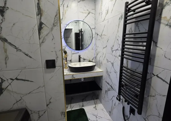 KOMPLETNE ZREKONŠTRUOVANÝ 3-I BYT | BALKÓN | PIVNICA | TOP