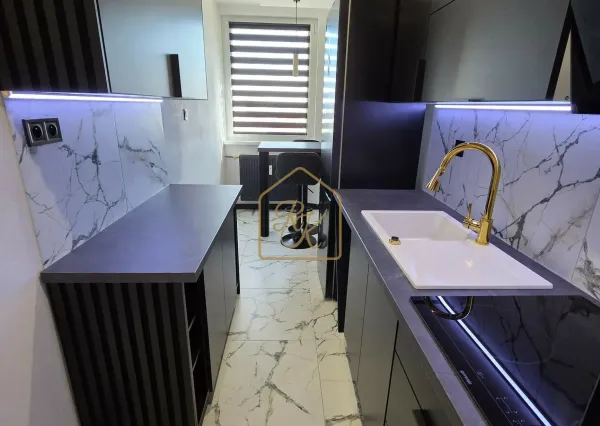 NOVÁ CENA -ZREKONŠTRUOVANÝ 3-I BYT - KLÍMA, LOGGIA A PIVNICA