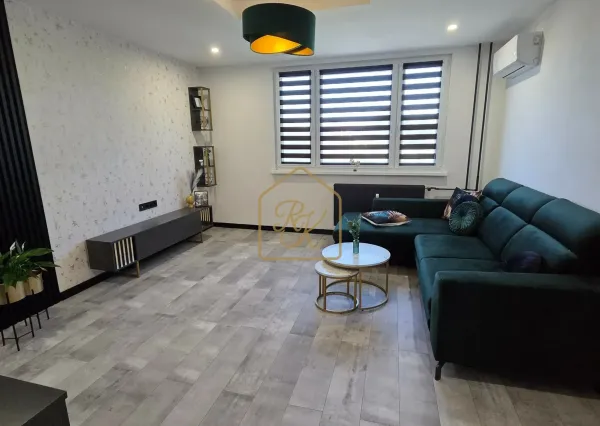 NOVÁ CENA -ZREKONŠTRUOVANÝ 3-I BYT - KLÍMA, LOGGIA A PIVNICA