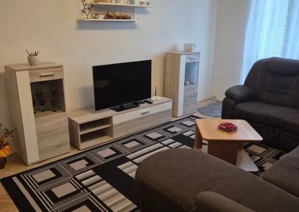 Predaj 3i byt s balkónom v centre Nitry, Párovce