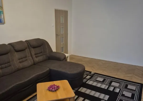 Predaj 3i byt s balkónom v centre Nitry, Párovce