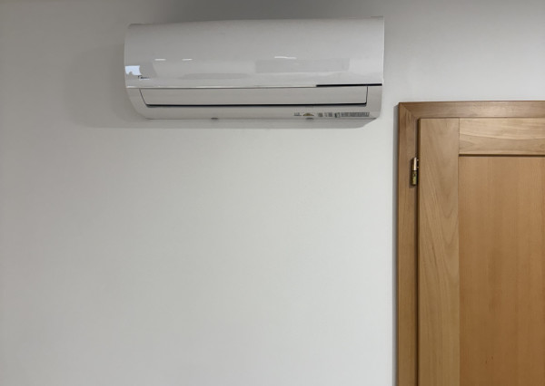 Prenájom veľkého 1-i bytu, 84 m2,v dome s parkovacím miestom