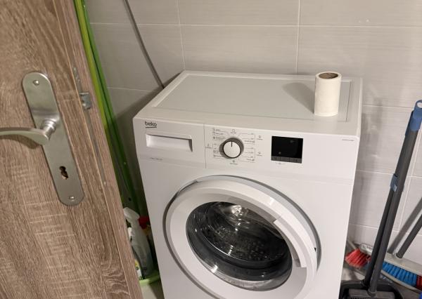 1-i byt s balkónom a pivnicou v CENTRE Nitry na prenájom.