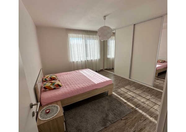 Prenájom 3ibyt s klimatiziáciou,veľkým balkónom a parkovaním