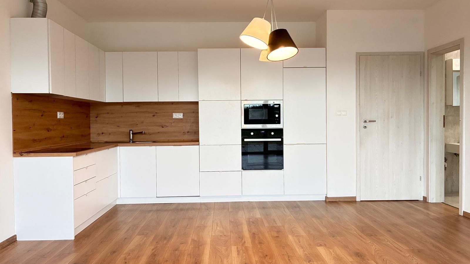 ZNÍŽENÁ CENA - DOM, KDE SA BÝVANIE MENÍ NA POCIT DOMOVA